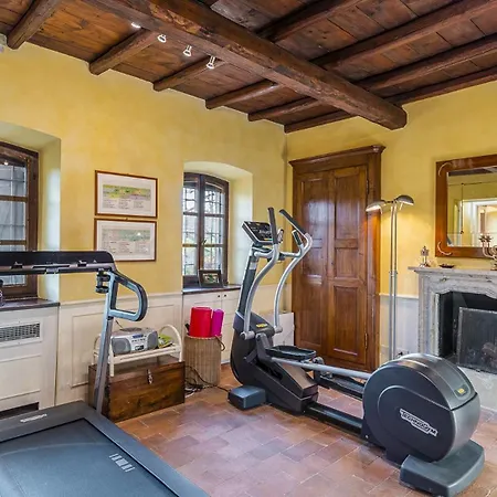 Il Roseto 10, Emma Vila