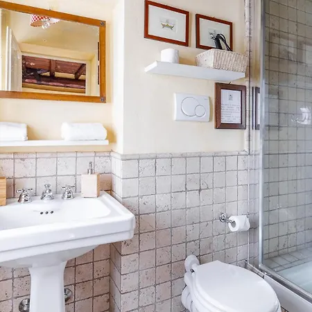 Il Roseto 10, Emma Vila *